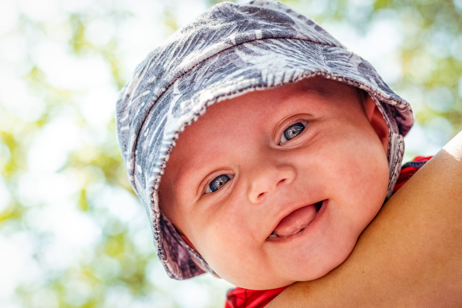 baby in sun hat